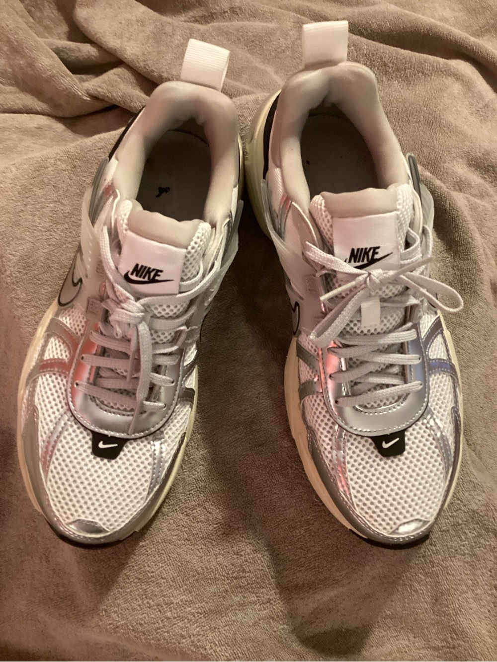 Nike Women's White & Silver Mesh Running Sneakers